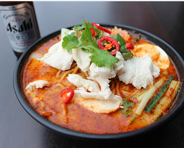 Laksa Chicken Soup Noodles (叻沙鷄湯麵)