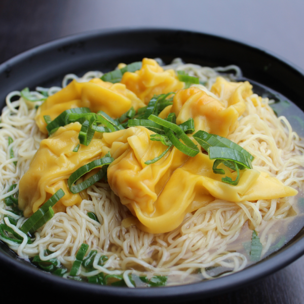Wonton Soup Noodles (雲吞湯麵)